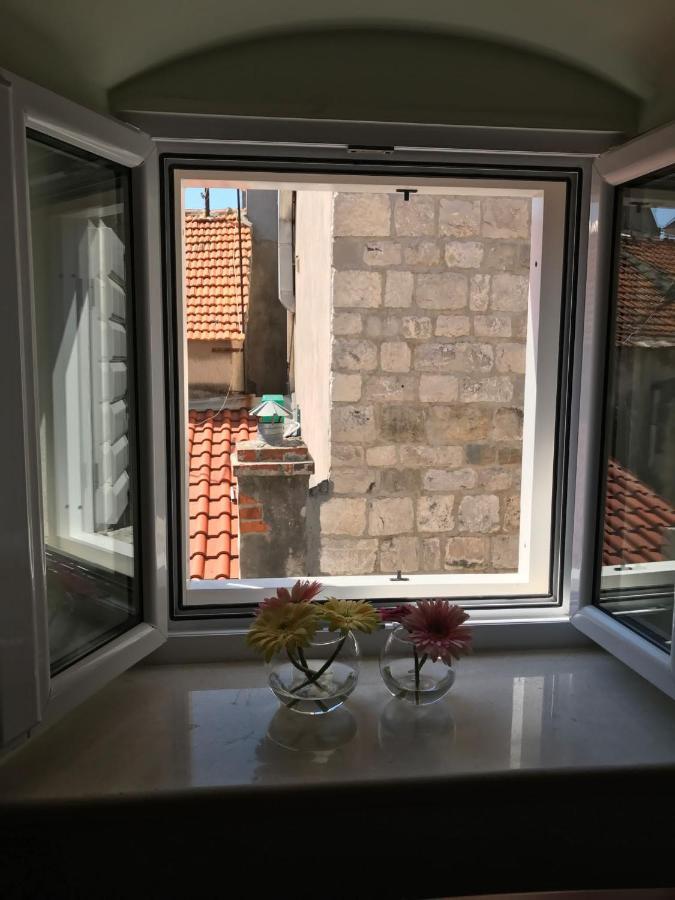 Old Town Apartments Trogir - Free Parking Esterno foto