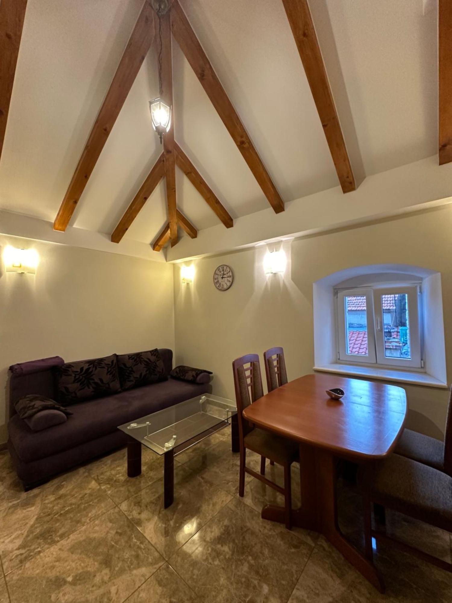 Old Town Apartments Trogir - Free Parking Esterno foto
