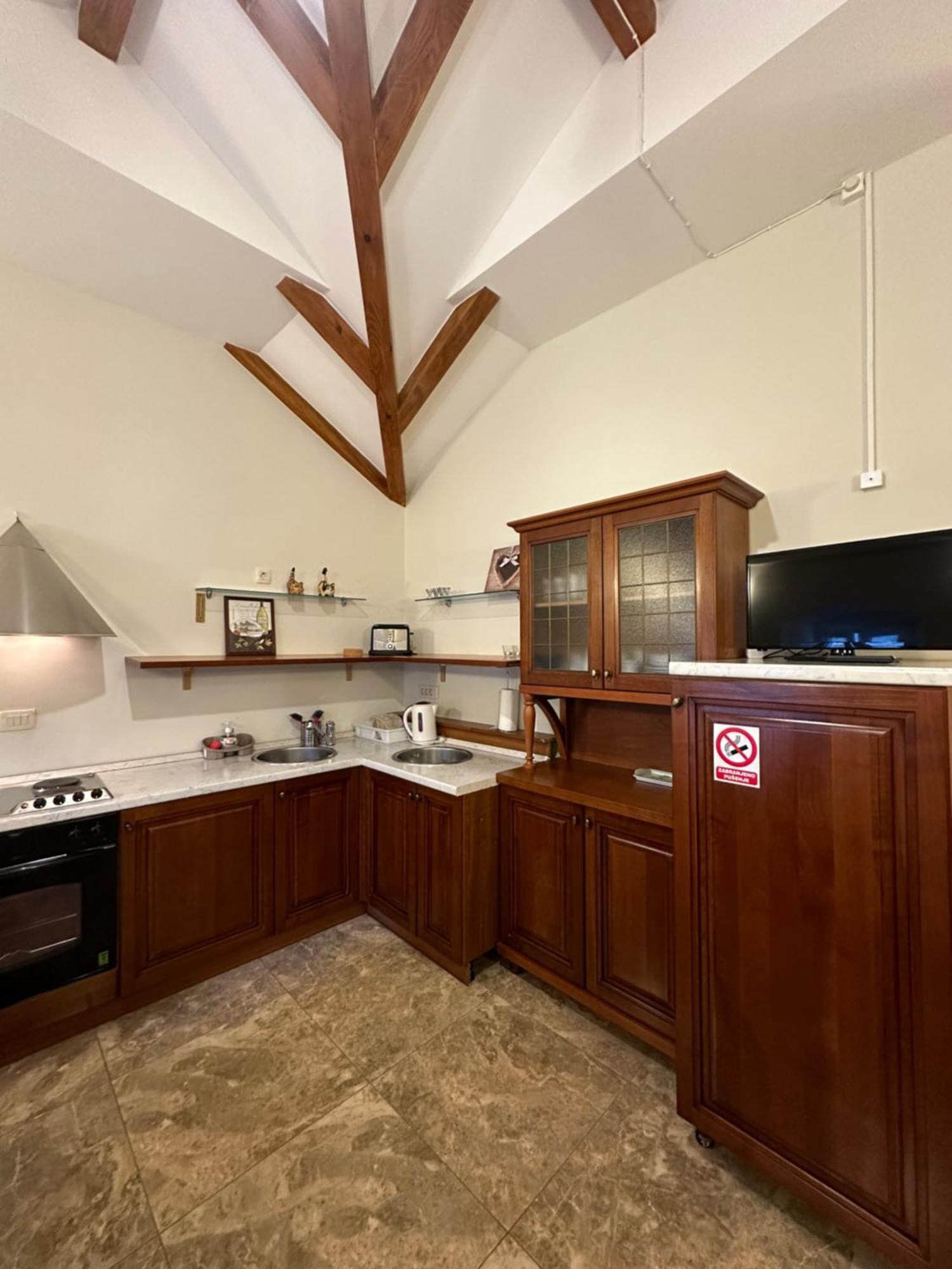 Old Town Apartments Trogir - Free Parking Esterno foto